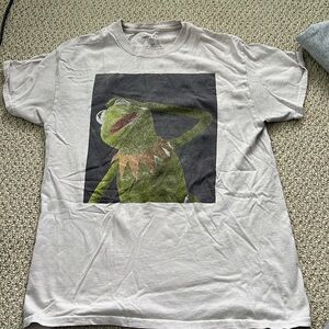 Kermit the frog shirt size medium